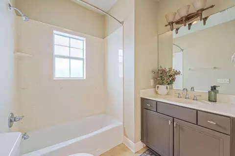 Bath - 3280 Chappelwood Dr, Crestview, FL 32539 photo 6 of 9