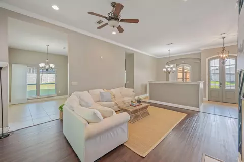 Living - 3280 Chappelwood Dr, Crestview, FL 32539 photo 4 of 4