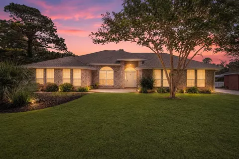 1836 Seahawk Ln, Navarre, FL 32566