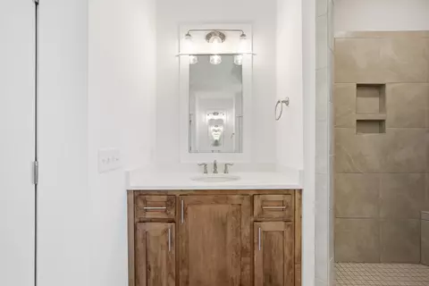 Bath - 6297 Howie Way, Pace, FL 32571 photo 3 of 10