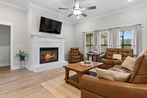 Living - 6297 Howie Way, Pace, FL 32571 photo 7 of 7