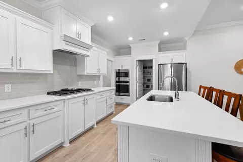 Kitchen - 6297 Howie Way, Pace, FL 32571 photo 8 of 10