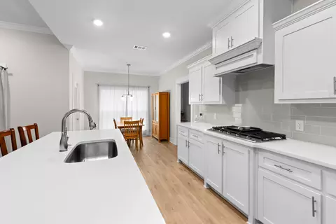 Kitchen - 6297 Howie Way, Pace, FL 32571 photo 9 of 10