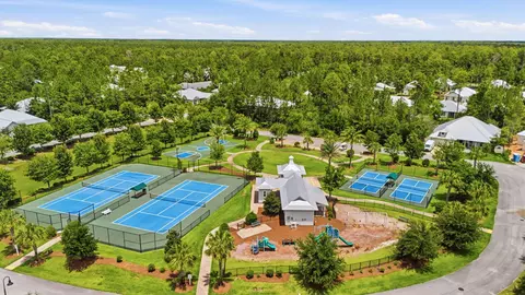 View/Area - 71 Clarke Hill Rd, Freeport, FL 32439 photo 6 of 10