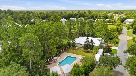 View/Area - 71 Clarke Hill Rd, Freeport, FL 32439 photo 10 of 10