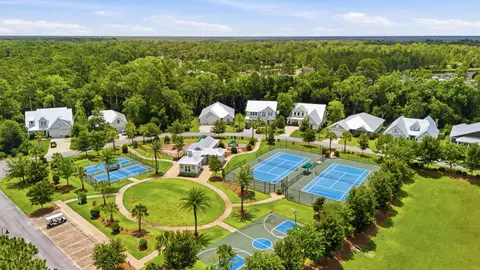 View/Area - 71 Clarke Hill Rd, Freeport, FL 32439 photo 5 of 10