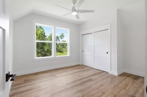 Bedroom - 71 Clarke Hill Rd, Freeport, FL 32439 photo 2 of 5