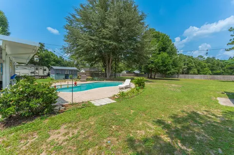 Exterior - 104 Stephens Ln, Crestview, FL 32539 photo 12 of 12