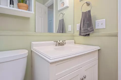 Bath - 104 Stephens Ln, Crestview, FL 32539 photo 5 of 5