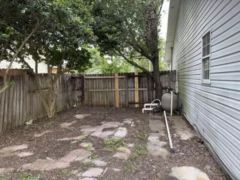 Exterior - 1246 Ego Dr, Crestview, FL 32536 photo 3 of 7