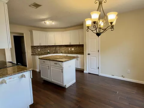Kitchen - 1246 Ego Dr, Crestview, FL 32536 photo 4 of 4
