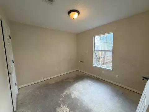 Bedroom - 1246 Ego Dr, Crestview, FL 32536 photo 4 of 5