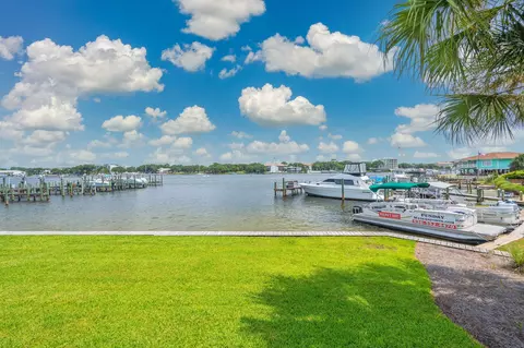 340 Bluefish Dr #108, Fort Walton Beach, FL 32548