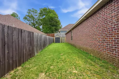 Exterior - 4541 Hermosa Rd, Crestview, FL 32539 photo 4 of 8