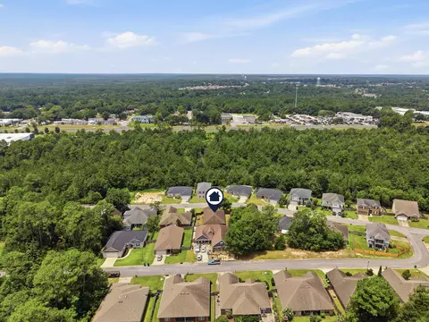 View/Area - 4541 Hermosa Rd, Crestview, FL 32539 photo 2 of 5