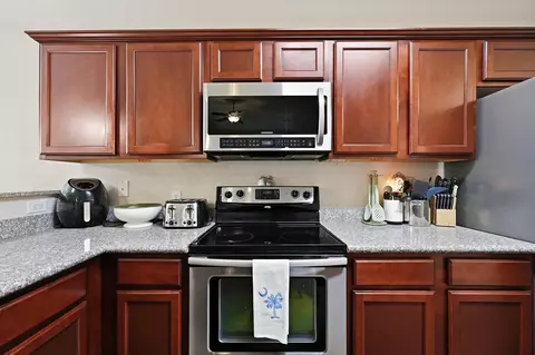Kitchen - 4541 Hermosa Rd, Crestview, FL 32539 photo 3 of 5