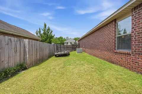Exterior - 4541 Hermosa Rd, Crestview, FL 32539 photo 3 of 8