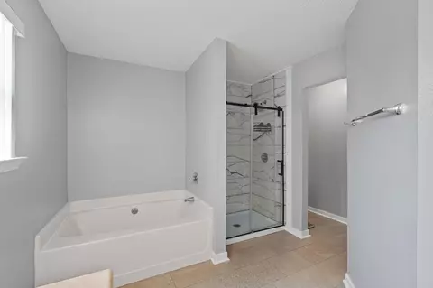 Bath - 1244 Northview Dr, Crestview, FL 32536 photo 3 of 5
