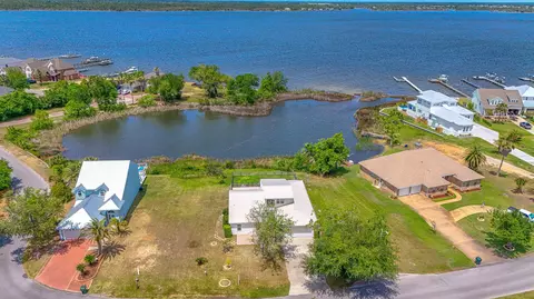 1918 Country Club Dr, Lynn Haven, FL 32444