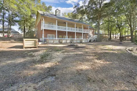 Exterior - 115 Steves Pl, Crestview, FL 32536 photo 2 of 8