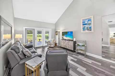 Living - 264 Eagle Dr, Miramar Beach, FL 32550 photo 3 of 7