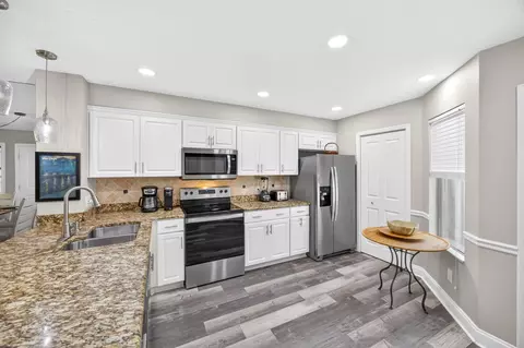 Kitchen - 264 Eagle Dr, Miramar Beach, FL 32550 photo 1 of 5