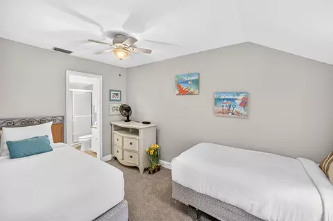 Bedroom - 264 Eagle Dr, Miramar Beach, FL 32550 photo 8 of 10