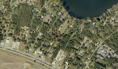151 Rose Cir, Defuniak Springs, FL 32433