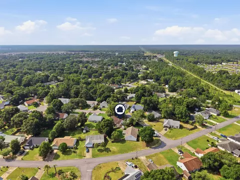 View/Area - 104 Hollow Cv, Crestview, FL 32539 photo 2 of 5