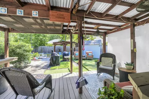 Exterior - 79 Shoreline Dr, Freeport, FL 32439 photo 6 of 17