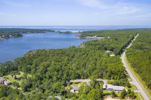 View/Area - 79 Shoreline Dr, Freeport, FL 32439 photo 11 of 12