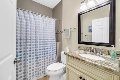 Bath - 79 Shoreline Dr, Freeport, FL 32439 photo 1 of 5