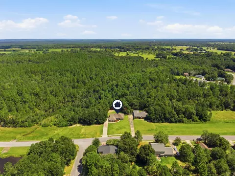 View/Area - 3058 Zach Ave, Crestview, FL 32536 photo 2 of 5