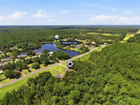 View/Area - 3058 Zach Ave, Crestview, FL 32536 photo 3 of 5