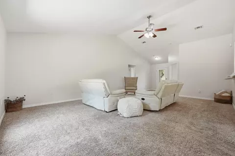 Living - 3058 Zach Ave, Crestview, FL 32536 photo 4 of 4