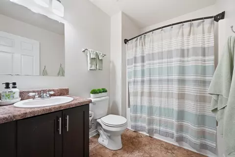 Bath - 3058 Zach Ave, Crestview, FL 32536 photo 5 of 6