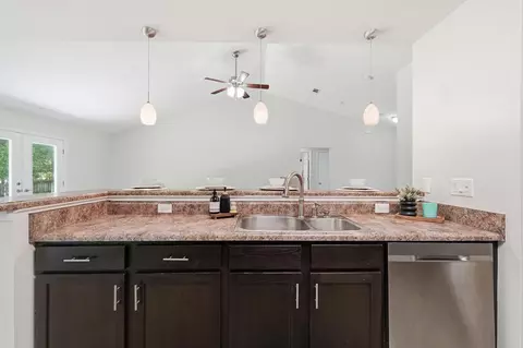 Kitchen - 3058 Zach Ave, Crestview, FL 32536 photo 2 of 4