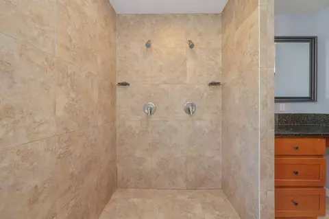 Bath - 4531 Annabelle Ln, Crestview, FL 32539 photo 3 of 8