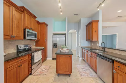 Kitchen - 4531 Annabelle Ln, Crestview, FL 32539 photo 2 of 3