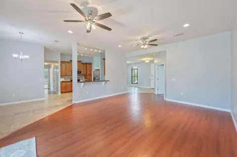 Living - 4531 Annabelle Ln, Crestview, FL 32539 photo 2 of 6