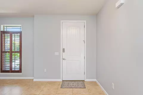 Entry Way - 4531 Annabelle Ln, Crestview, FL 32539 photo 2 of 2
