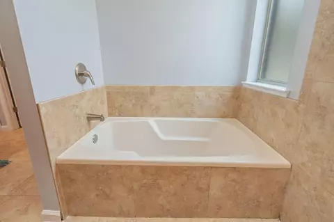 Bath - 4531 Annabelle Ln, Crestview, FL 32539 photo 4 of 8