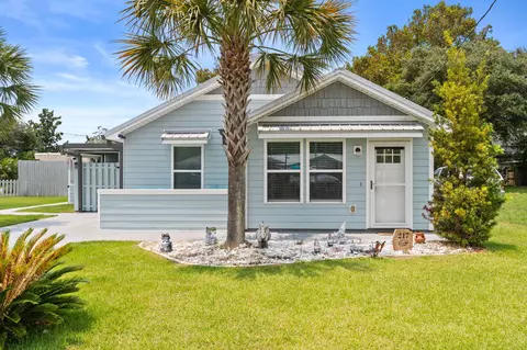 217 Magnolia Dr, Panama City Beach, FL 32413
