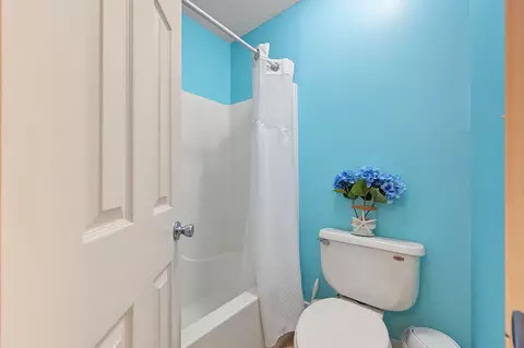Bath - 599 Third Ave, Destin, FL 32541 photo 5 of 5