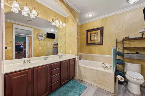 Bath - 599 Third Ave, Destin, FL 32541 photo 1 of 5