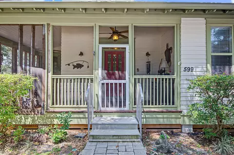 Exterior - 599 Third Ave, Destin, FL 32541 photo 2 of 8