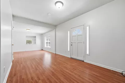 Living - 2601 Lake Silver Rd, Crestview, FL 32536 photo 5 of 5
