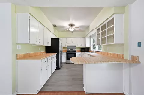 Kitchen - 2601 Lake Silver Rd, Crestview, FL 32536 photo 1 of 2