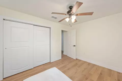 Bedroom - 6127 Barnes Rd, Crestview, FL 32536 photo 7 of 13