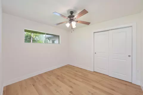 Bedroom - 6127 Barnes Rd, Crestview, FL 32536 photo 5 of 13